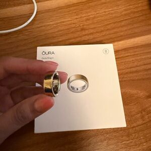 ISO Oura Ring Gen 4 Gold Size 8